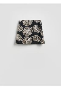 Reserved - Spódnica mini z haftem - czarny. Kolor: czarny. Materiał: tkanina. Wzór: haft #1
