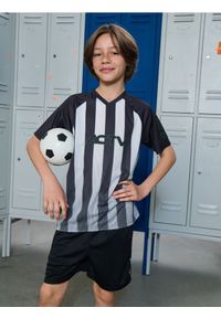 Sinsay - Szorty sportowe Active - czarny. Kolor: czarny. Styl: sportowy