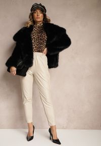 Renee - Beżowe Spodnie High Waist z Ekoskóry w Gumką w Talii Esaleira. Okazja: na co dzień. Stan: podwyższony. Kolor: beżowy. Styl: elegancki, casual #5