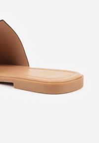 Renee - Czarne Klapki Vices w Stylu Japonek Ozdobione Metaliczną Aplikacją Ardellia. Okazja: na co dzień. Kolor: czarny. Materiał: len. Wzór: aplikacja. Styl: elegancki, casual #3