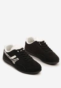 Born2be - Czarne Sneakersy Ozdobione Geometrycznym Wzorem w Zeberkę Arulia. Okazja: na co dzień, na spacer. Kolor: czarny. Materiał: jeans. Wzór: aplikacja, geometria. Sport: turystyka piesza #6