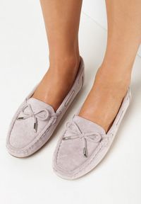Born2be - Jasnofioletowe Mokasyny na Płaskiej Podeszwie z Kokardką Ariteia. Okazja: na co dzień, do pracy, na spotkanie biznesowe. Kolor: fioletowy. Materiał: jeans. Wzór: aplikacja. Obcas: na płaskiej podeszwie. Styl: casual, biznesowy, elegancki #1