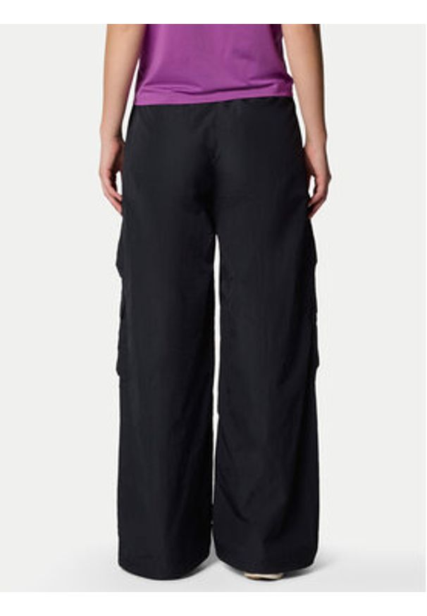 columbia - Columbia Spodnie outdoor Elevated View™ Parachute Pant 2118851 Czarny Relaxed Fit. Kolor: czarny. Materiał: syntetyk. Sport: outdoor