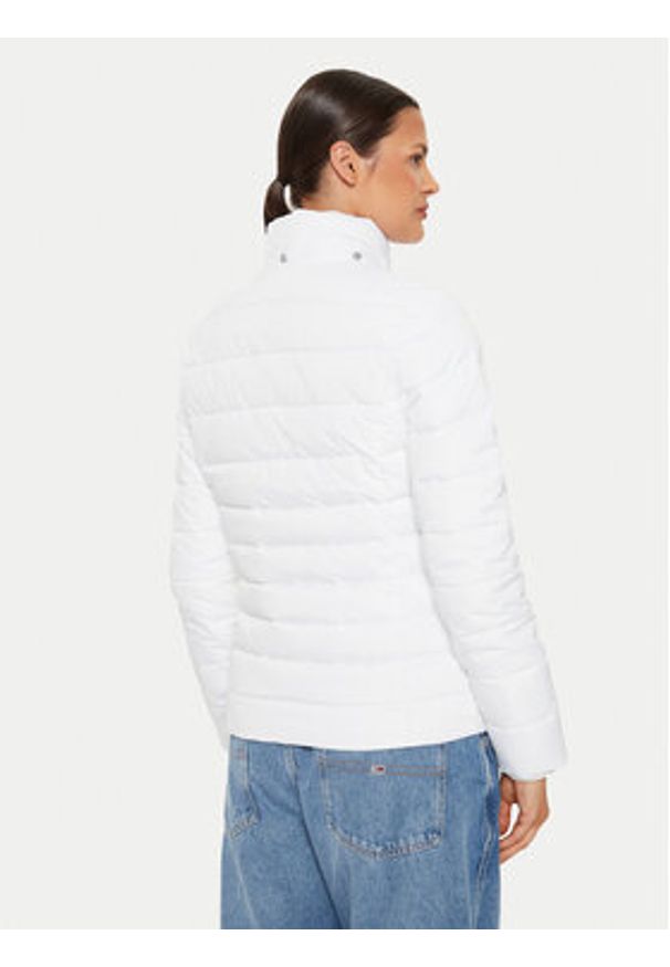 Tommy Jeans Kurtka zimowa Basic DW0DW18311 Biały Slim Fit. Kolor: biały. Materiał: syntetyk. Sezon: zima