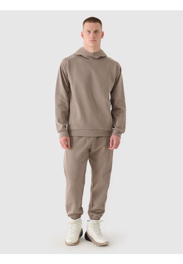 4f - 4F Bluza dresowa nierozpinana z kapturem męska - brązowa M. Okazja: na co dzień. Typ kołnierza: kaptur. Kolor: brązowy. Materiał: dresówka. Wzór: gładki, ze splotem. Styl: sportowy, casual. Sport: fitness