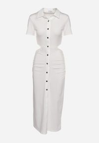 Born2be - Biała Sukienka Koszulowa z Wycięciami w Talii i i Marszczeniami Zapinana na Guziki Quvlea. Okazja: na co dzień. Kolor: biały. Materiał: wiskoza, jeans. Typ sukienki: koszulowe. Styl: casual #2