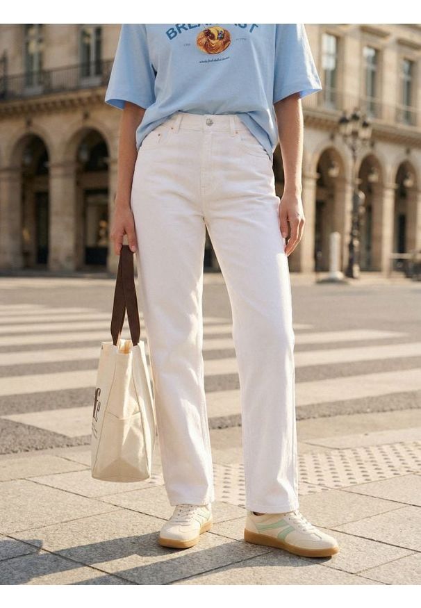 Sinsay - Jeansy wide leg high waist z efektem sprania - biały. Stan: podwyższony. Kolor: biały