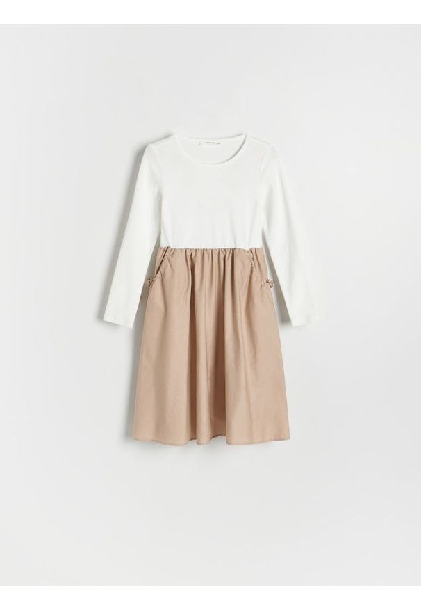 Reserved - Sukienka z odcięciem w talii - wielobarwny. Długość rękawa: długi rękaw