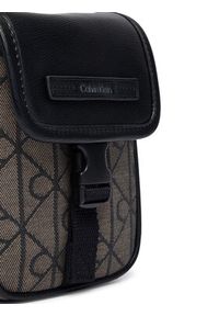 Calvin Klein Saszetka Mixed Emblem Aop LV04D3527G Beżowy. Kolor: beżowy. Materiał: materiał #6