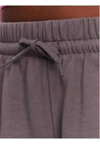 Adidas - adidas Szorty sportowe Essentials Small Logo JC5700 Szary Loose Fit. Kolor: szary. Materiał: bawełna