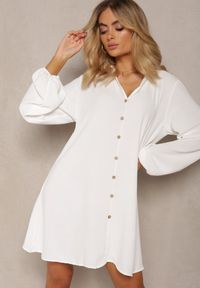 Renee - Biała Pudełkowa Sukienka Oversize Ozdobiona Guziczkami Eudoratte. Kolor: biały. Materiał: tkanina. Wzór: aplikacja. Typ sukienki: oversize #4