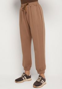 Born2be - Ciemnobeżowy Komplet Dresowy Rozpinana Bluza i Spodnie Joggery z Bawełną Anarrise. Kolor: beżowy. Materiał: dresówka, bawełna #5
