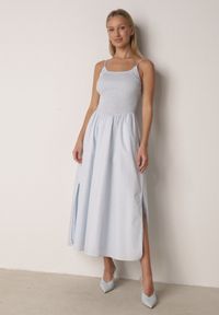 Born2be - Niebieska Bawełniana Sukienka Rozkloszowana z Elastyczną Górą i Wiązanymi Ramiączkami Nyphea. Okazja: na co dzień. Kolor: niebieski. Materiał: bawełna. Długość rękawa: na ramiączkach. Typ sukienki: proste. Styl: casual, elegancki #4