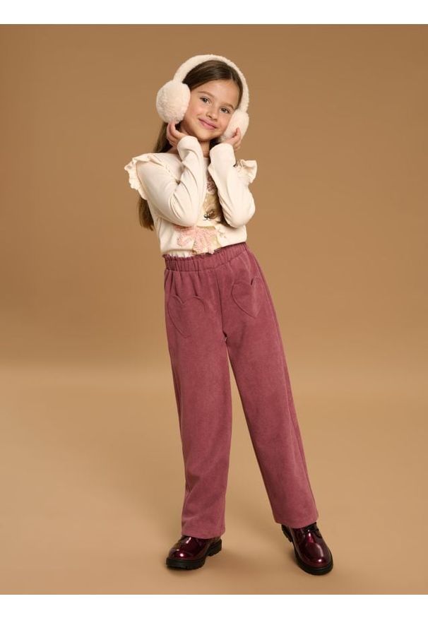 Sinsay - Spodnie ze sztucznego zamszu - bordowy. Kolor: czerwony. Materiał: zamsz