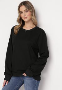 Born2be - Czarna Bluza Phaelis. Kolor: czarny. Materiał: bawełna, tkanina. Długość rękawa: długi rękaw. Długość: długie. Wzór: gładki, jednolity. Styl: klasyczny #5
