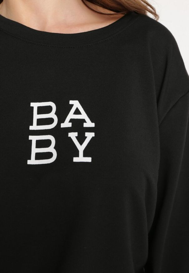 Born2be - Czarny 2-Częściowy Komplet Dresowy Bluza z Nadrukiem i Luźne Szorty z Kieszeniami Ridana. Kolor: czarny. Materiał: dresówka. Wzór: nadruk