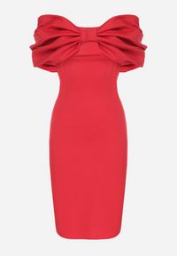 Born2be - Czerwona Taliowana Sukienka Dopasowana z Odsłoniętymi Ramionami i Drapowaniem Palamiria. Okazja: na randkę, na imprezę. Kolor: czerwony #4
