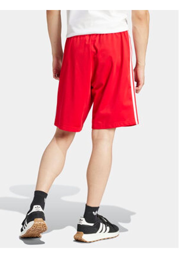 Adidas - adidas Szorty sportowe adicolor Firebird IM9421 Czerwony Regular Fit. Kolor: czerwony. Materiał: syntetyk. Styl: sportowy
