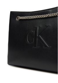 Calvin Klein Jeans Torebka Sculpted Chain Shoulder Bag LV04K3163G Czarny. Kolor: czarny. Materiał: skórzane
