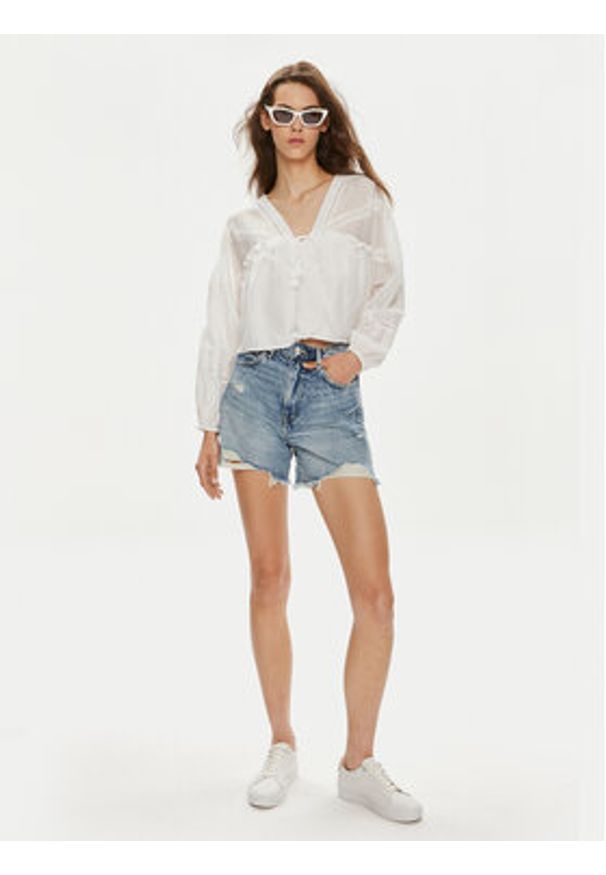 Gina Tricot Bluzka 22685 Biały Loose Fit. Kolor: biały. Materiał: wiskoza