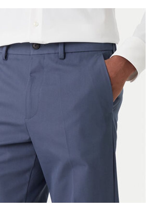 BOSS Chinosy P-Kaiton1 50543945 Niebieski Slim Fit. Kolor: niebieski. Materiał: bawełna