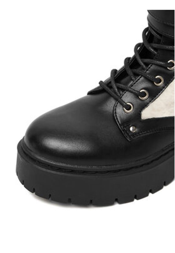 DeeZee Trzewiki 13123-2 Czarny. Kolor: czarny. Materiał: materiał