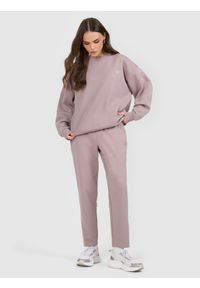 4f - 4F Bluza dresowa nierozpinana bez kaptura damska - beżowa L. Okazja: na co dzień, na spacer. Typ kołnierza: bez kaptura. Kolor: beżowy. Materiał: dresówka. Styl: casual. Sport: fitness, turystyka piesza #2