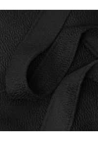 JENESEQUA - Czarny wełniany płaszcz. Kolor: czarny. Materiał: wełna. Wzór: aplikacja. Styl: klasyczny