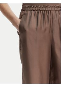 Marella Spodnie materiałowe Quiz 2613131105 Brązowy Relaxed Fit. Kolor: brązowy. Materiał: jedwab #3