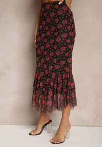 Renee - Czarno-Czerwona Dopasowana Spódnica z Ozdobną Falbaną Efravaria. Okazja: na co dzień, na spotkanie biznesowe. Kolor: czarny. Styl: biznesowy, elegancki, casual #5