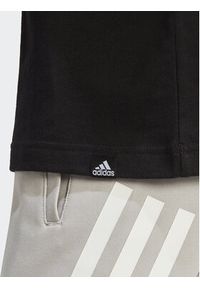 Adidas - adidas T-Shirt Growth Badge Graphic IN6258 Czarny Regular Fit. Kolor: czarny. Materiał: bawełna #6