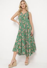Born2be - Zielona Sukienka z Wzorem Paisley i Rozkloszowanym Dołem Biamira. Kolor: zielony. Materiał: tkanina. Wzór: paisley. Sezon: lato #4