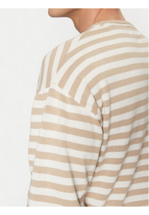 Jack & Jones - Jack&Jones Sweter Calvin 12269031 Beżowy Relaxed Fit. Kolor: beżowy. Materiał: bawełna