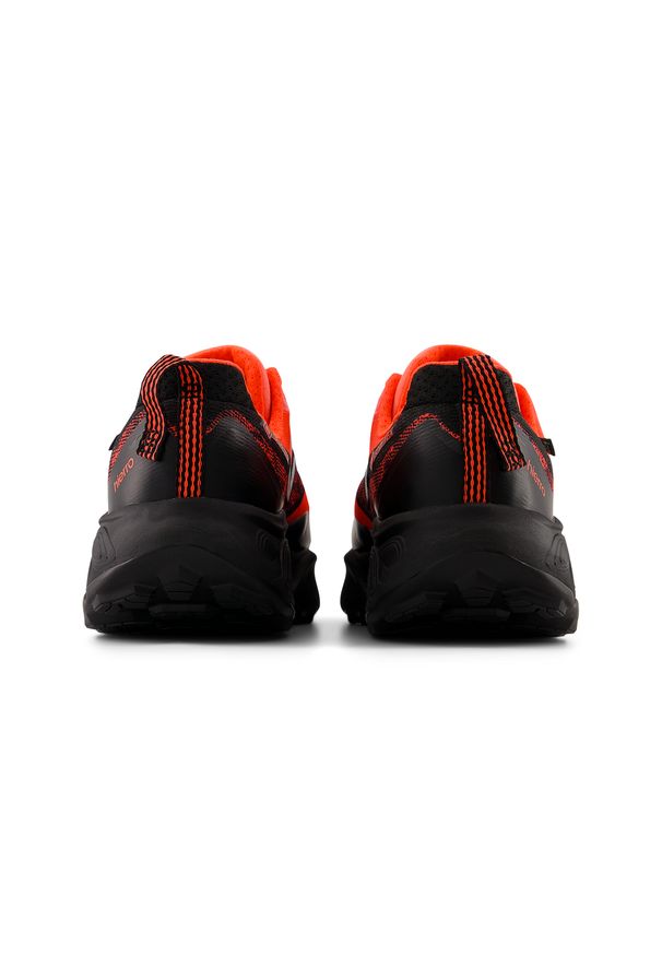 Buty męskie New Balance Fresh Foam X Hierro v9 Gore-Tex MTHIGLC9 – pomarańczowe. Kolor: czarny. Materiał: guma. Szerokość cholewki: normalna. Technologia: Gore-Tex. Sport: fitness, wspinaczka, bieganie