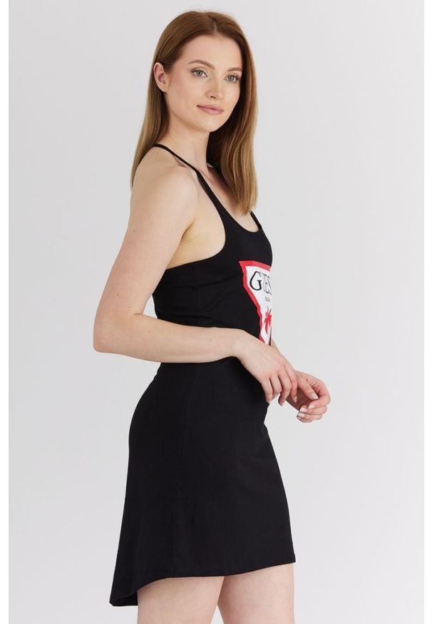 Guess - GUESS Czarna damska sukienka na ramiączka z trójkątnym logo, Rozmiar M. Kolor: czarny. Materiał: bawełna. Długość rękawa: na ramiączkach. Wzór: nadruk
