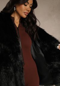 Renee - Czarna Dwurzędowa Kurtka Futerko Oversize Nenalla. Okazja: na co dzień. Kolor: czarny. Materiał: futro. Styl: casual #4