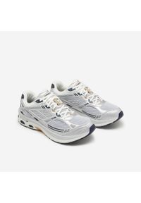 Decathlon - Buty sportowe męskie RR2K. Kolor: niebieski, beżowy, szary, wielokolorowy. Materiał: kauczuk. Sport: bieganie, turystyka piesza