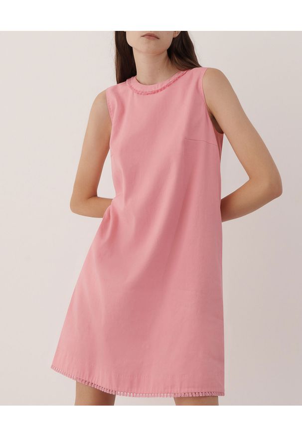 Marella - MARELLA - Różowa sukienka Jessy. Kolor: różowy, wielokolorowy, fioletowy. Materiał: bawełna, len. Wzór: aplikacja. Typ sukienki: proste, rozkloszowane. Długość: mini