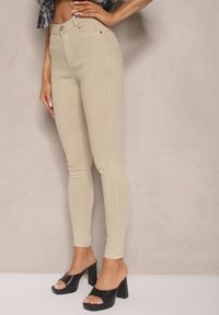 Renee - Beżowe Skinny Jeansy z Bawełną High Waist Lorie. Okazja: na co dzień. Stan: podwyższony. Kolor: beżowy. Styl: wizytowy, elegancki, casual
