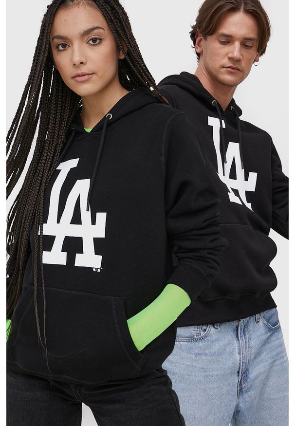 47 Brand - 47brand Bluza kolor czarny z kapturem z nadrukiem. Okazja: na co dzień. Typ kołnierza: kaptur. Kolor: czarny. Wzór: nadruk. Styl: casual