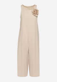 Born2be - Beżowy Kombinezon z Wiskozą i Broszką Kwiatu 3D Odellira. Okazja: na co dzień. Kolor: beżowy. Materiał: wiskoza. Wzór: kwiaty. Styl: casual, elegancki #2