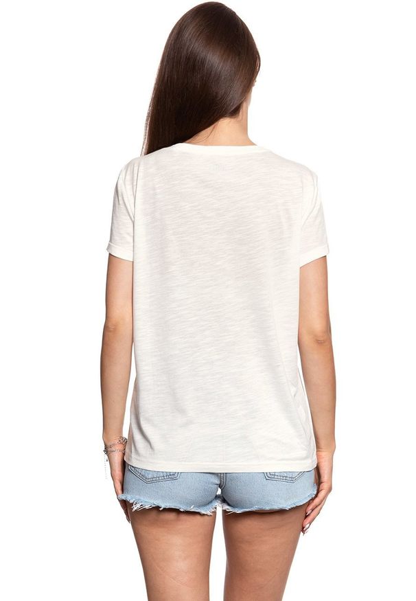 Mustang - MUSTANG T SHIRT DAMSKI Alina C Embro 1009063 2020. Długość rękawa: krótki rękaw. Długość: krótkie. Wzór: kwiaty