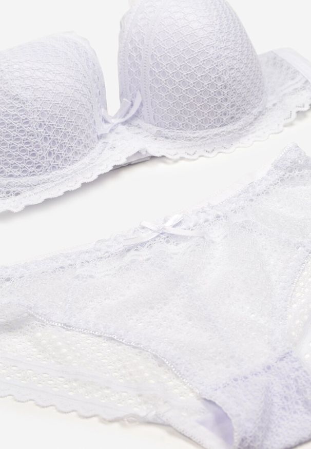 Born2be - Biały Komplet Koronkowy Biustonosz Full Cup i Majtki Figi Irithiana. Kolor: biały. Materiał: koronka. Wzór: koronka, aplikacja