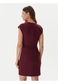 Guess Sukienka koktajlowa W5BK21 KCMU2 Czerwony Slim Fit. Kolor: czerwony. Materiał: syntetyk. Styl: wizytowy #5