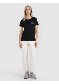 4f - 4F T-shirt regular z nadrukiem damski - czarny M. Okazja: na co dzień. Kolor: czarny. Materiał: jersey, tkanina, dzianina, bawełna, materiał. Wzór: nadruk. Styl: sportowy, klasyczny, elegancki, casual