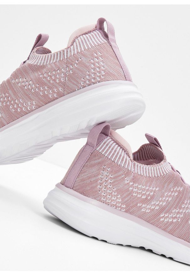 bonprix - Wygodne sneakersy wsuwane z miękkiego materiału. Zapięcie: bez zapięcia. Kolor: fioletowy. Materiał: materiał