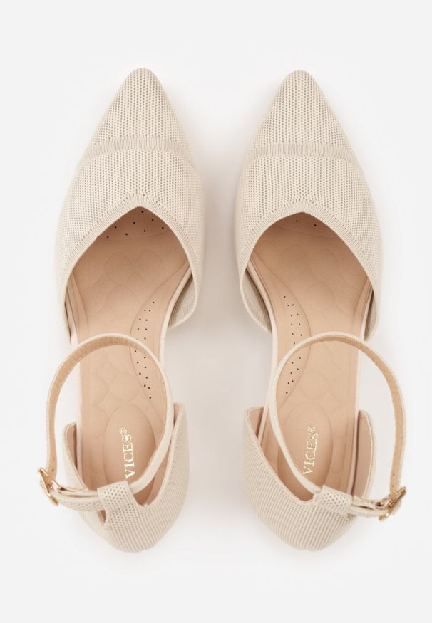 Born2be - Beżowe Czółenka z Tkaniny VICES na Szpilce z Paskiem Wokół Kostki i Wkładką Soft-Pillow Vhestarish. Okazja: na co dzień, do pracy, na spotkanie biznesowe. Zapięcie: pasek. Kolor: beżowy. Materiał: tkanina. Obcas: na szpilce. Styl: casual, biznesowy, elegancki