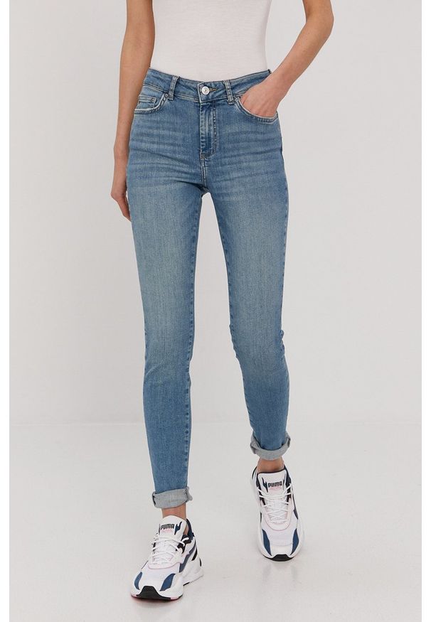 Pieces Jeansy damskie medium waist. Kolor: niebieski