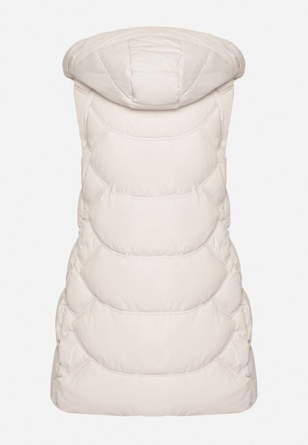 Born2be - Jasnoszara Kamizelka z Odpinanym Kapturem Ozdobiona Pikowaniem Tulira. Okazja: na co dzień. Kolor: szary. Materiał: jeans. Wzór: aplikacja. Styl: casual, klasyczny, elegancki