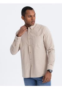 Ombre Clothing - Koszula męska bawełniana REGULAR FIT z kieszenią - beżowy V1 OM-SHOS-0153 - XXL. Typ kołnierza: kołnierzyk klasyczny. Kolor: beżowy. Materiał: bawełna. Długość rękawa: długi rękaw. Długość: długie. Styl: klasyczny #2